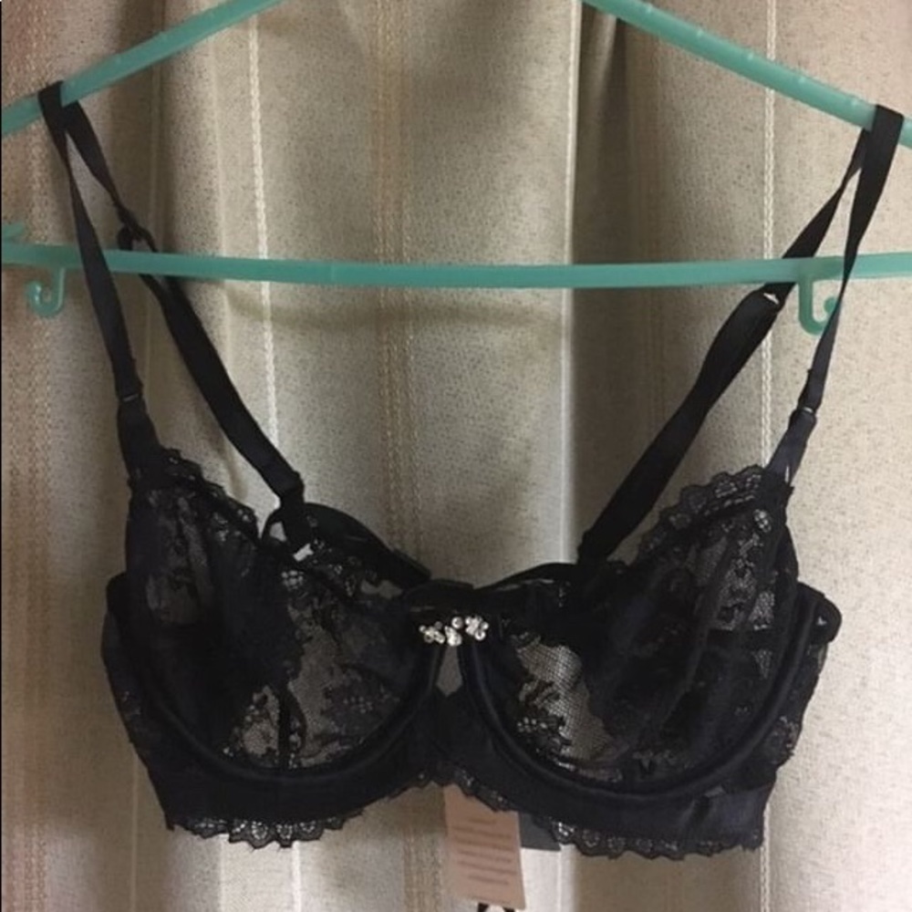 Victoria’s Secret bra